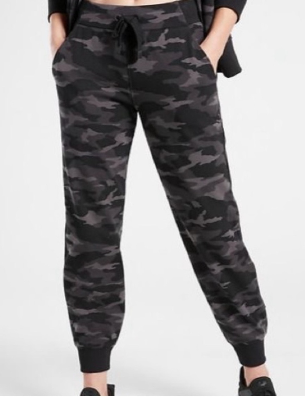 Athlete Triumph Jogger